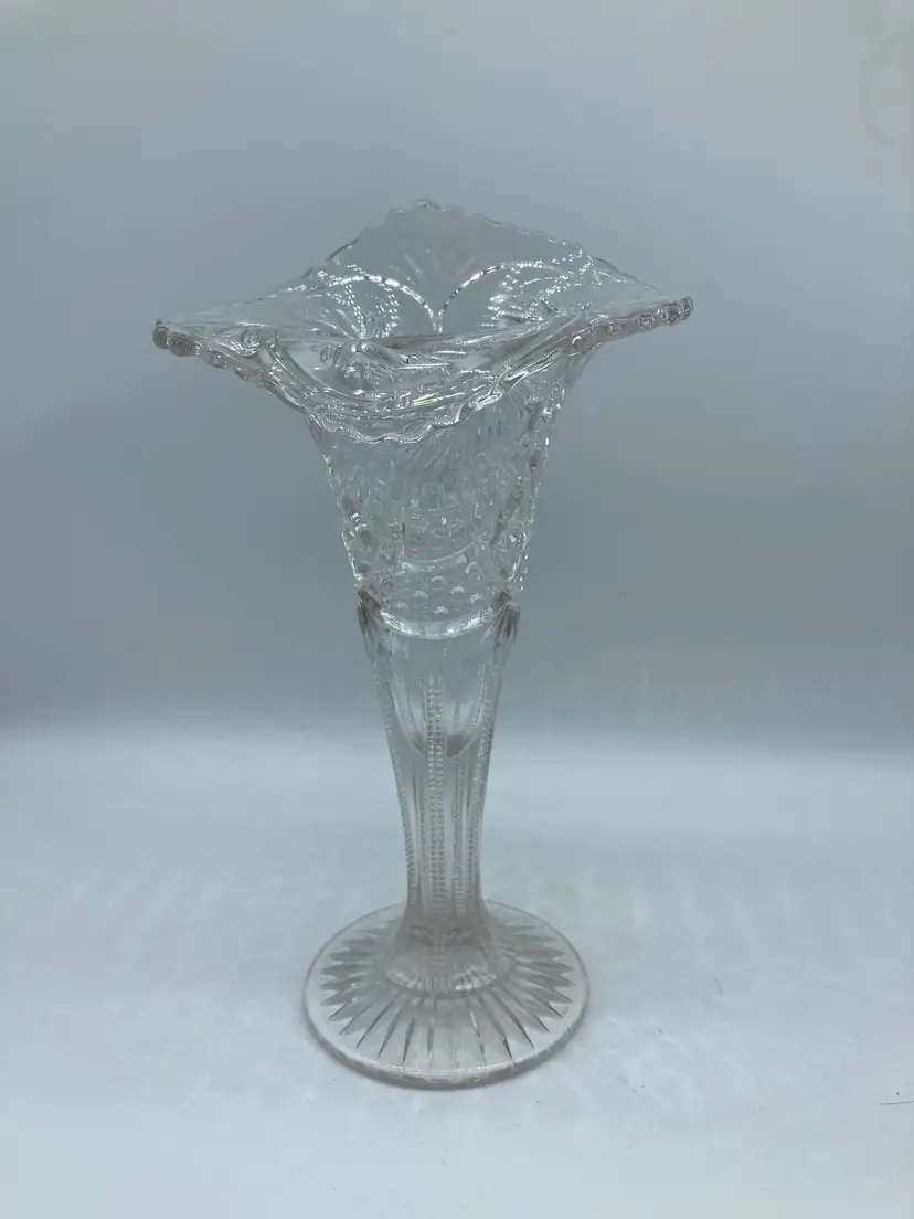 Clear Glass Design Cut Jack-in-the-Pulpit Vase