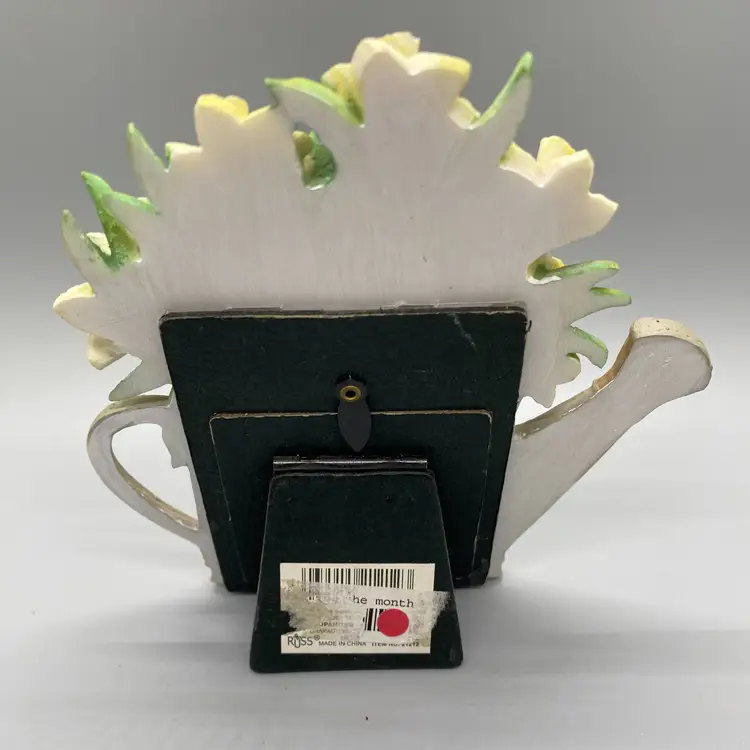 Russ Berrie Greenhouse Blooms Flower of the Month Picture Frame December Narcissus 2x2