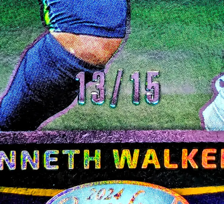 2022 Panini Certified FOTL Gold/15 Kenneth Walker III #15 Seattle Seahawks