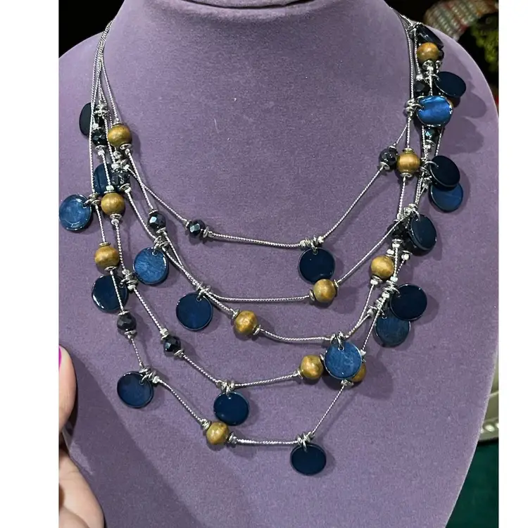 09. Boho Faux Shell Crystal And Wood On Silver Tone Necklace