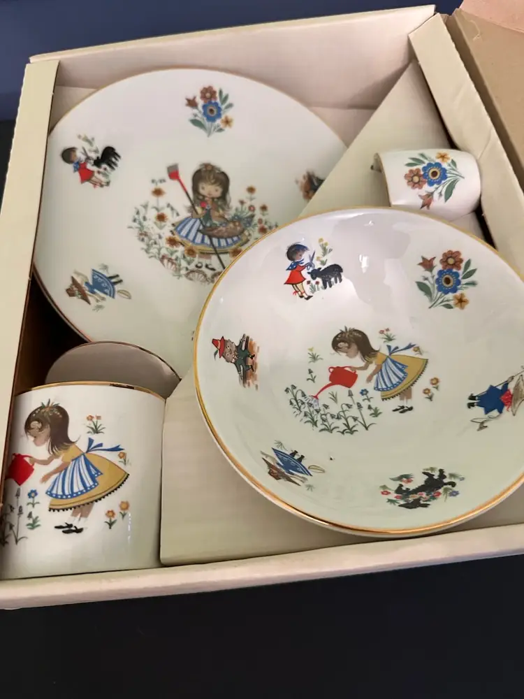Arklow Ireland Mary Mary Nursery Rhyme Kiddies Table 4 Piece Set Ironstone