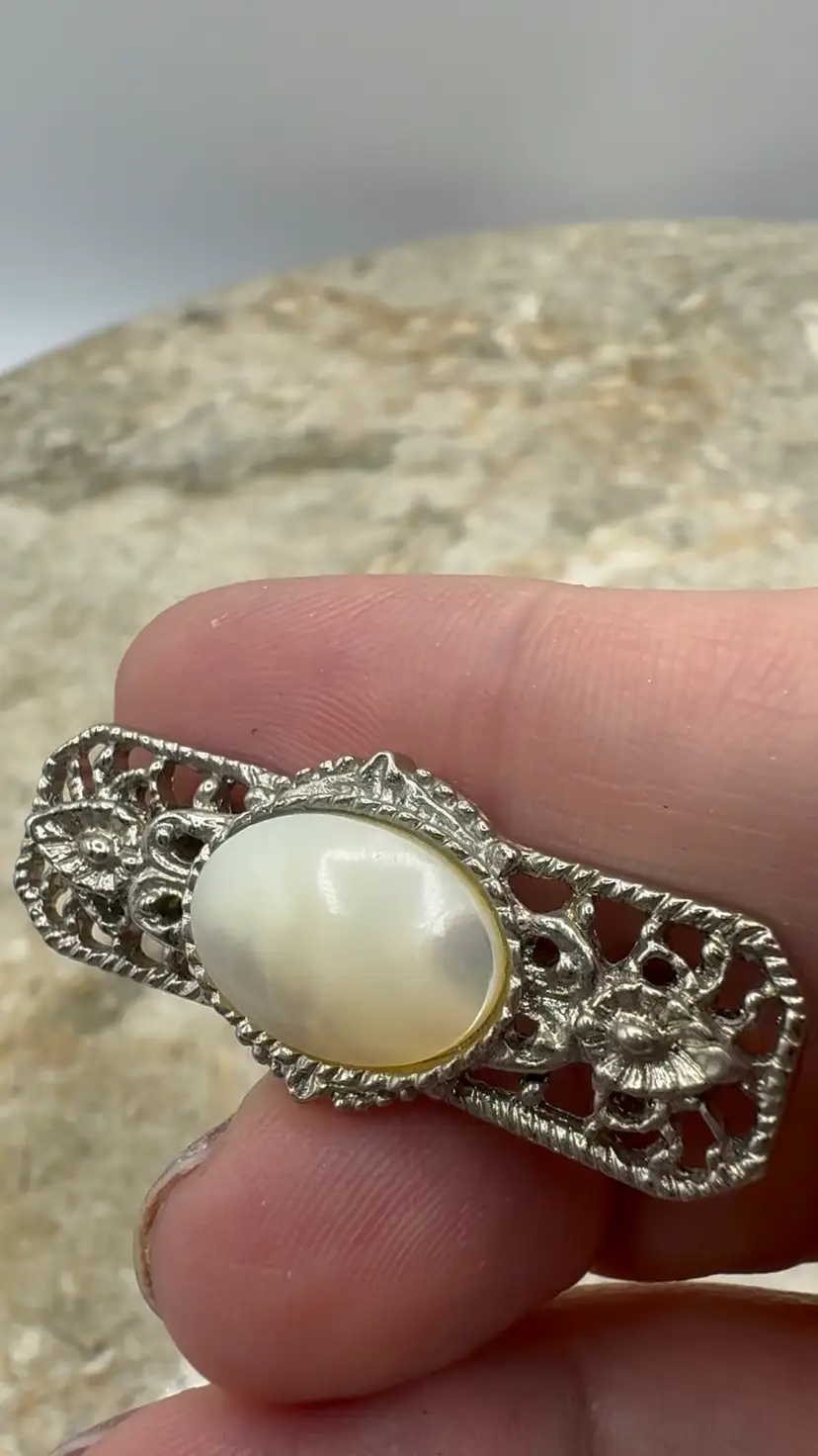 Vintage Mother Of Pearl Silver Tone Filigree Bar Brooch