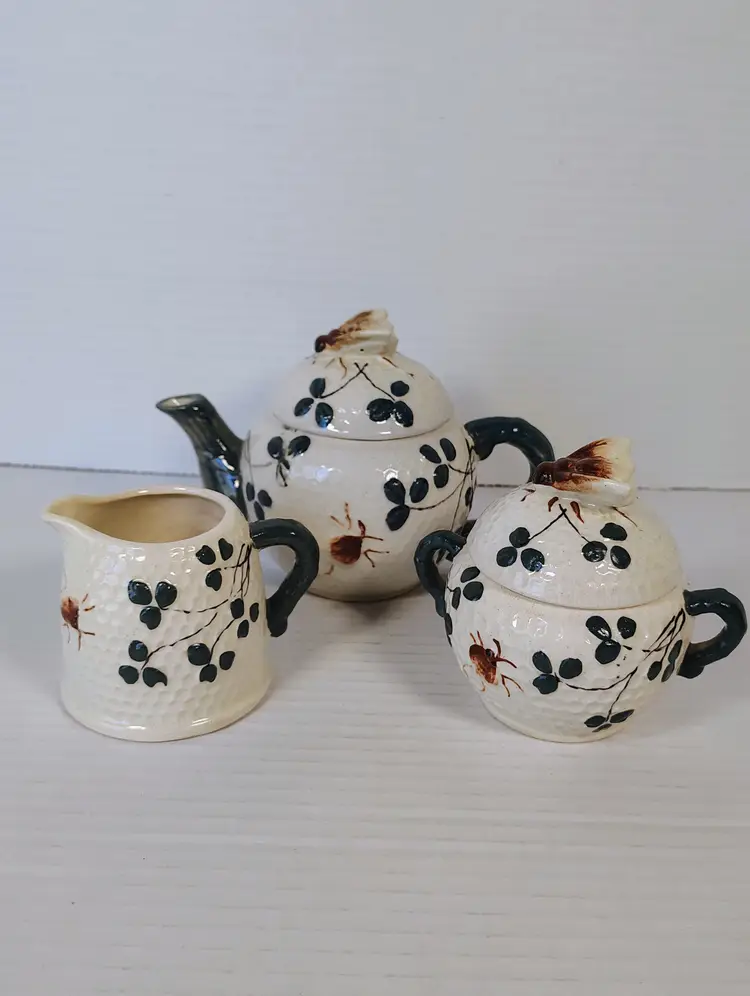 Vintage Honeycomb Bee Teapot Sugar Creamer Set Japan
