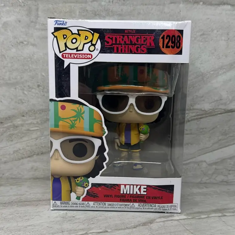 Stranger Things - Mike #1298 Dents & Dings