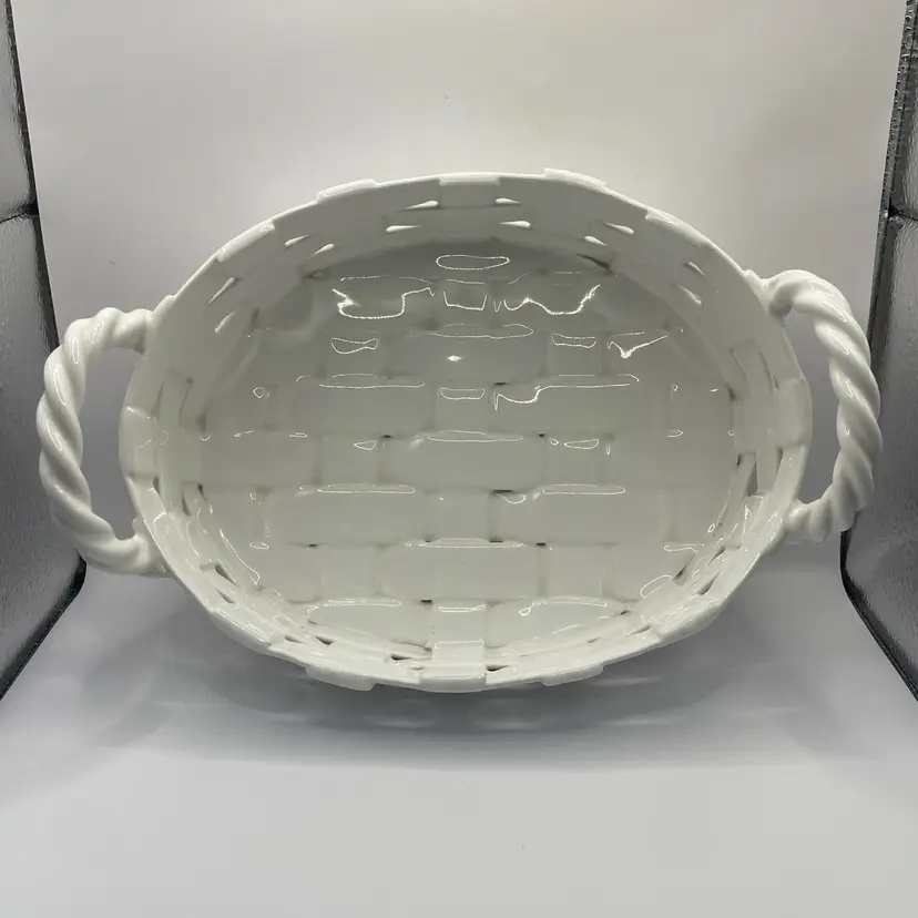 Vintage Basket Weave Bread/Fruit/Display Basket, Italy, Original Label