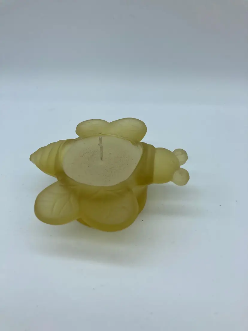 Glass Bee 
Candle Holder