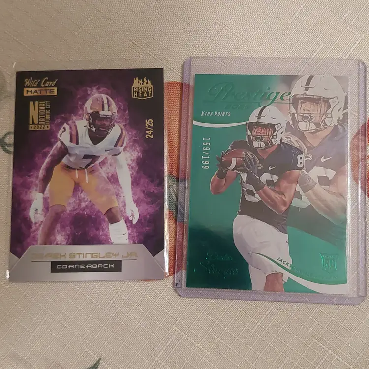 Lot of 20 College football cards. 3 auto's, 2 #'d, +. Letter S