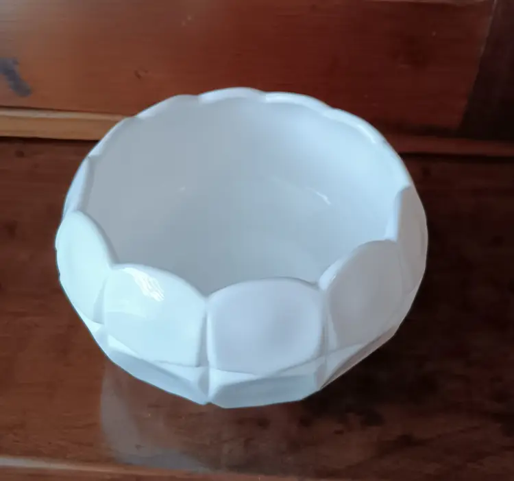 Vintage Indiana Glass Constellation Milk Glass Rose Bowl