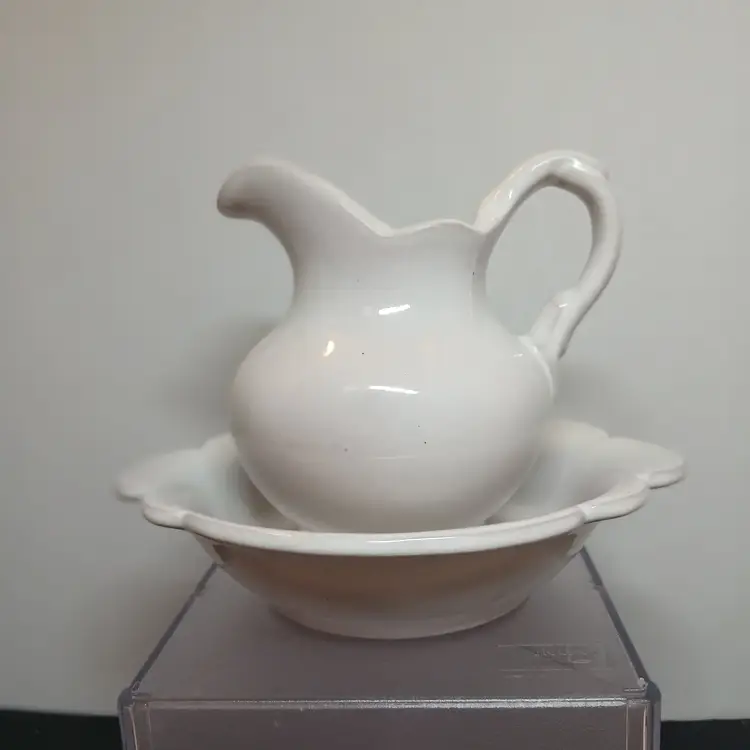 Frankoma - Vintage Small Water Pitcher and Wash Basin - White