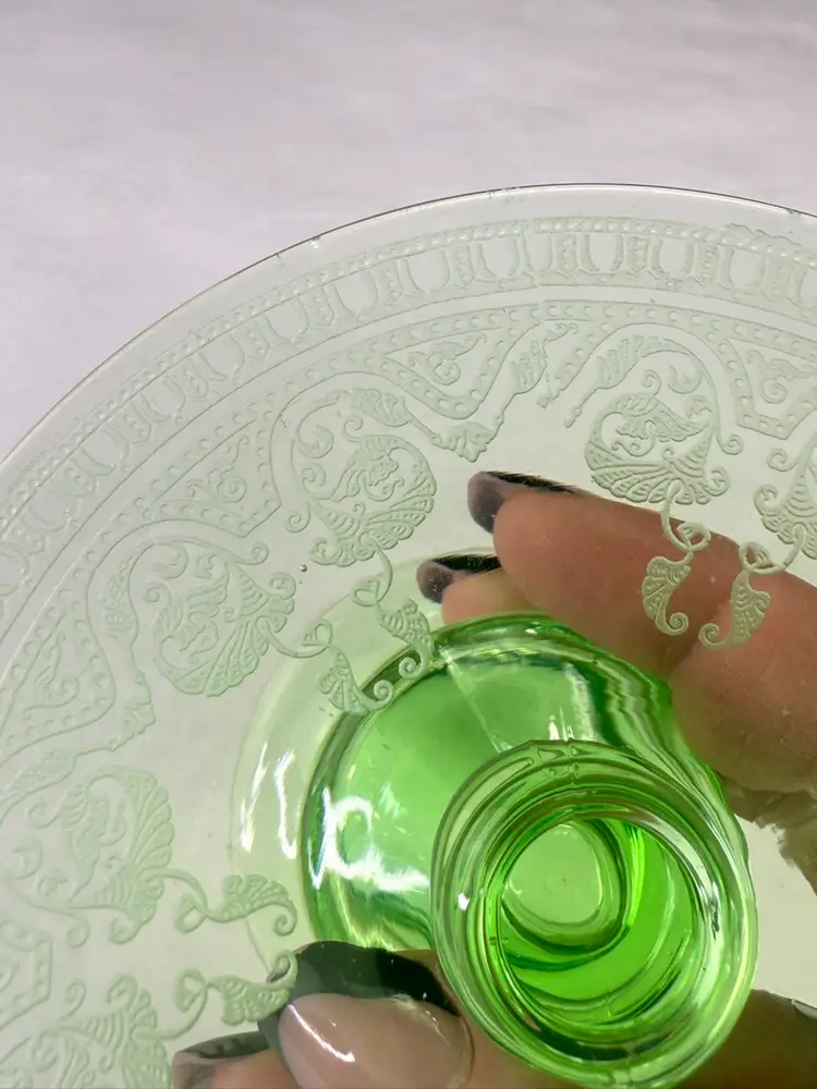 Vintage Cambridge “Windows Border” #704 Green Depression Glass Candlestick Holder