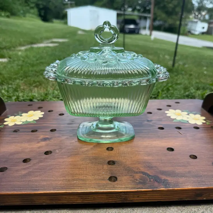 Vintage Indiana Glass Light Apple Green Lace Edge Footed Candy Dish Lidded