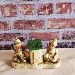 Vintage Ma & Pa Hillbilly Outhouse Shack Salt & Pepper Shaker & Toothpick Holder