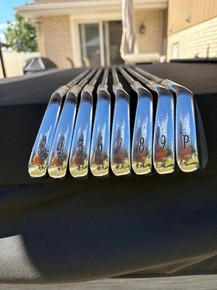 Mizuno MP-33 Forged Iron Set 3-PW RH – True Temper Dynamic Gold S300 – 8 Clubs