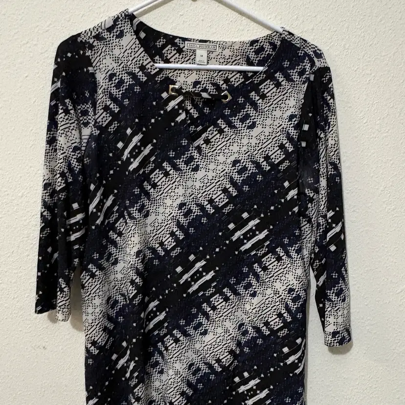Dana Bachman Black White Blouse