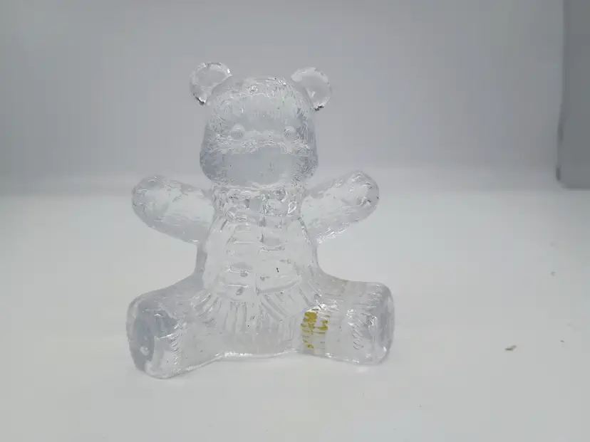 Vintage Taiwan 24% Lead Crystal Art Glass Sitting Teddy Bear Figurine/ Paperweight