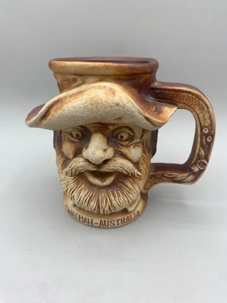 Swagman Pottery Australia Face 5" Mug..5-11