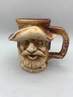 Swagman Pottery Australia Face 5" Mug..5-11