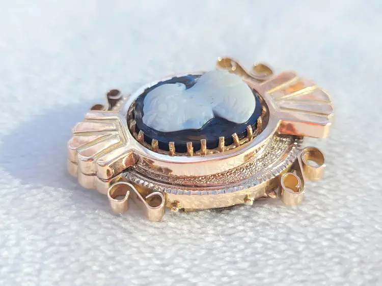 Antique Victorian 10k Gold Black Onyx Cameo Brooch Pin Etruscan Style - 4.6g