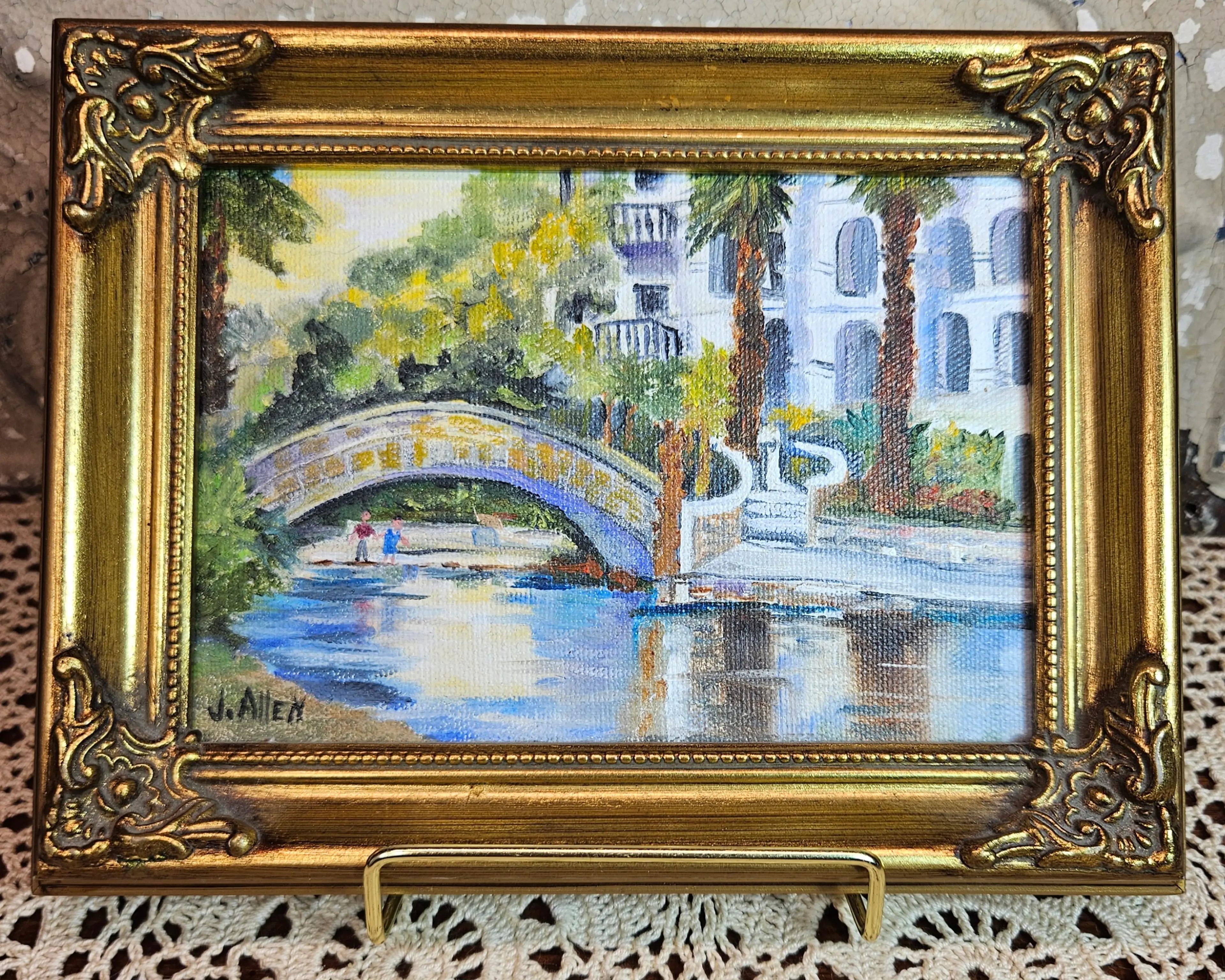Image 1 of 5