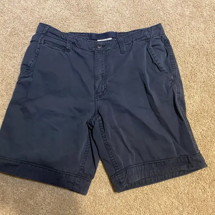 Aeropostale Men's Size 34 Waist Navy Blue Flat Front Chino Shorts