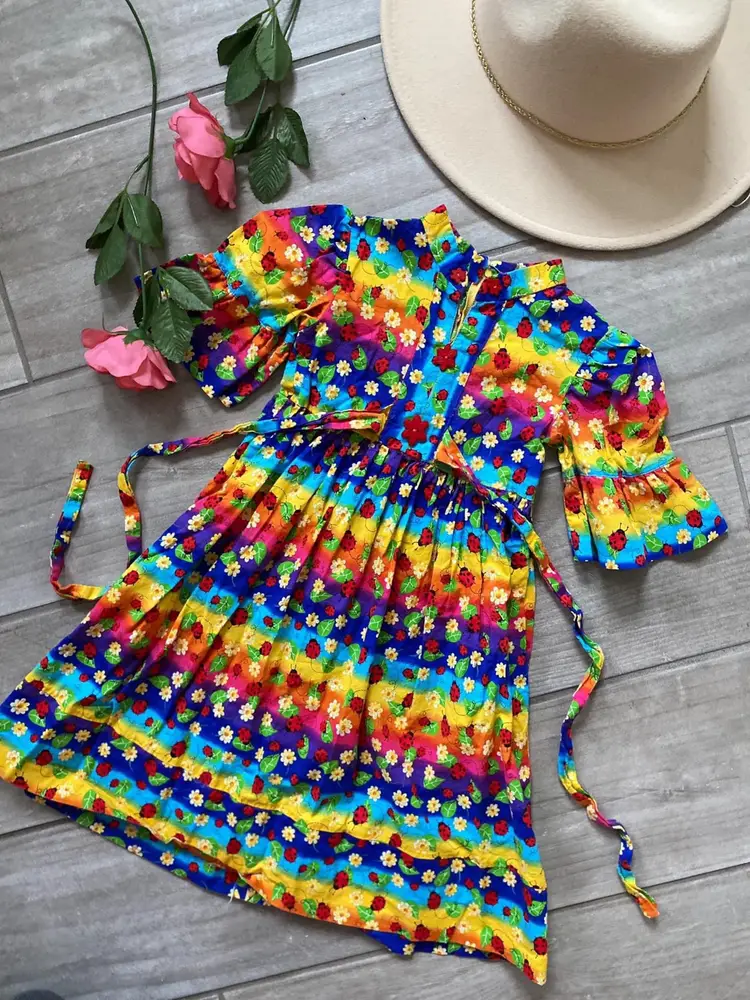 1990s Does 1970s Girls Flower Power Handmade Dress