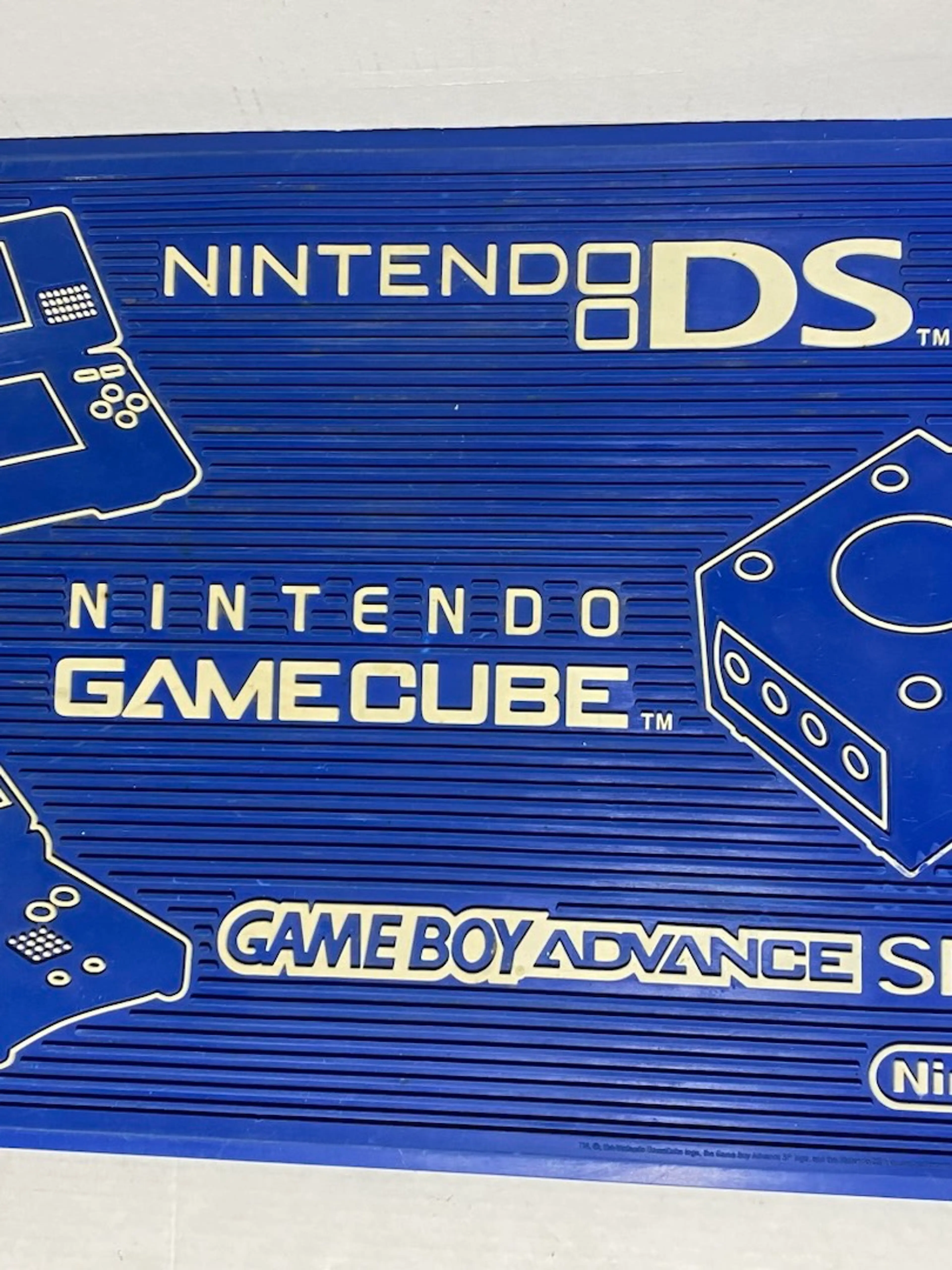 Video Game Extravaganza. Consoles, Handhelds and Tons of Games.