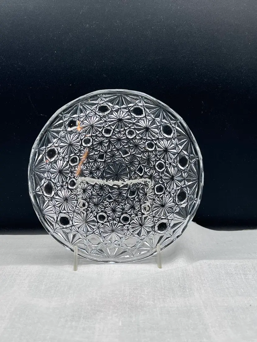 Vintage Clear Glass Daisy & Buttons 7” Dessert Plate