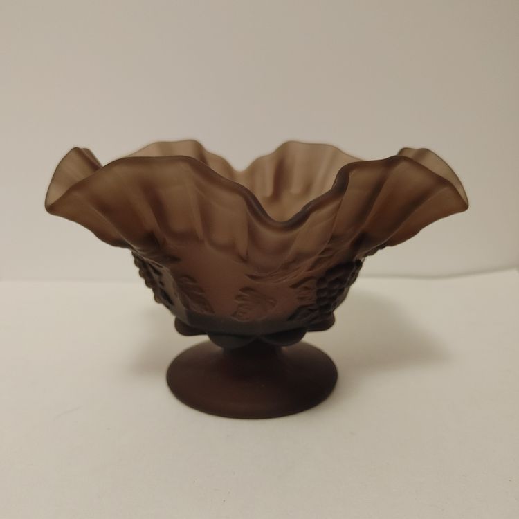 Vintage Westmoreland brown matte glass- bowl/candy dish. No condition issues.