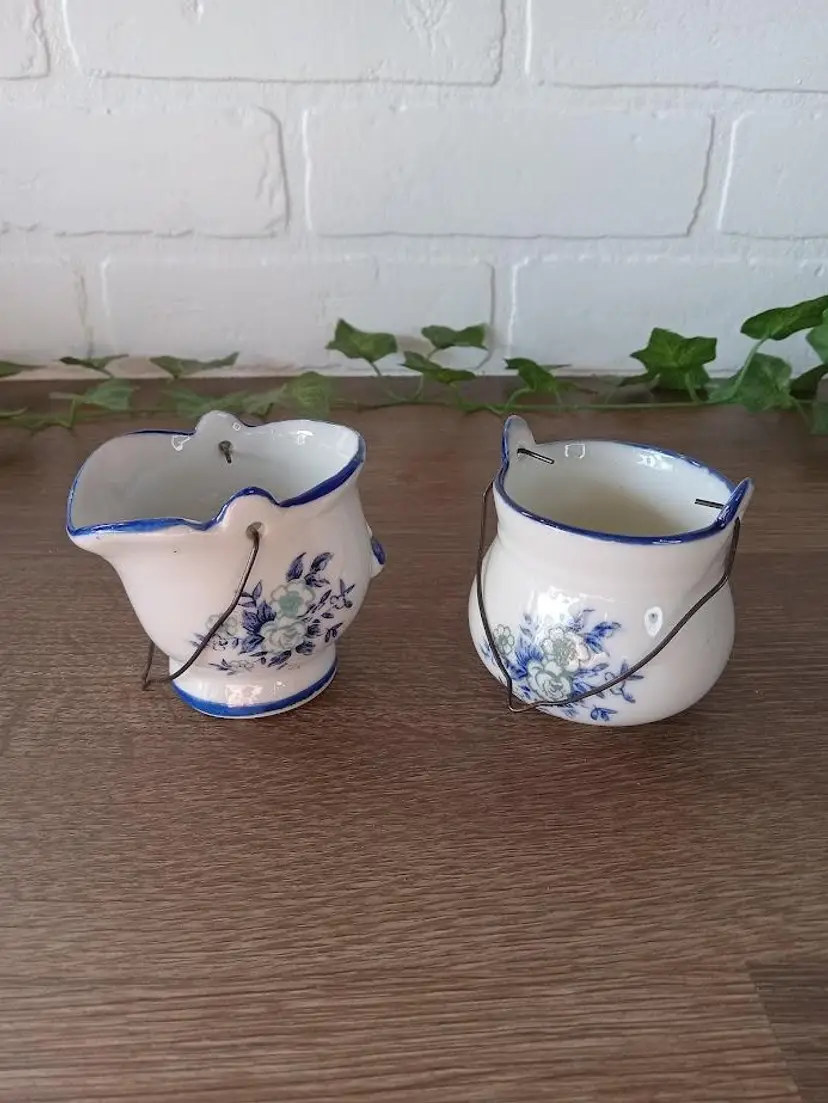 Set of 2 Porcelain Dishes Kitchen Set Toys R Us Taiwan Blue White 2.5"