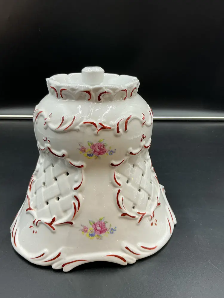 Victorian style porcelain lamp shade, floral pattern and basket weave.