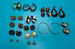 Lot Of 14 Vintage Clip On Earrings Some Japan & West German