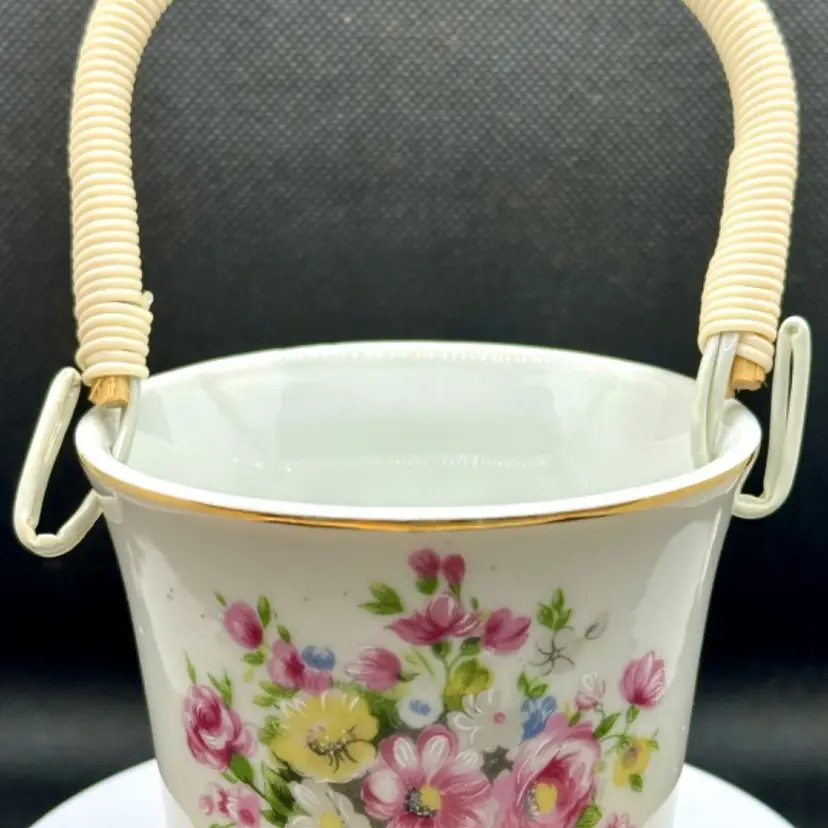 Vintage Floral Flowers Trinket Basket Vase Planter, Ceramic Gold Trimmed, Wrapped Wood Handle, By Enesno, Made In Japan