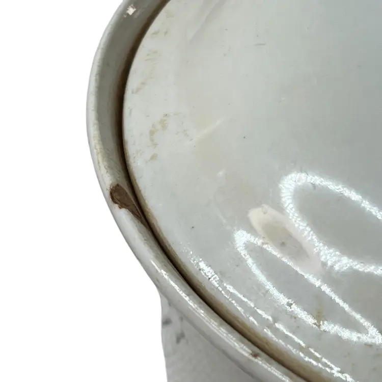 Vintage Hall Crusty Chipped White Casserole Veggie Lidded Dish 7.5" X 5.5"