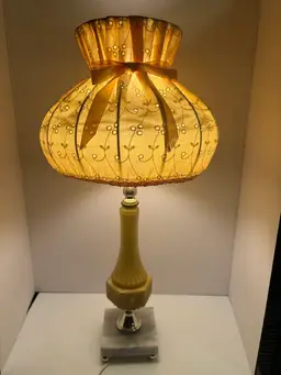 Table Lamp, 22" Antique Vintage  Yellow Glass Wire Eyelet Fabric Shade