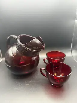 Anchor Hocking Royal Ruby Glass Pitcher And Two Cups