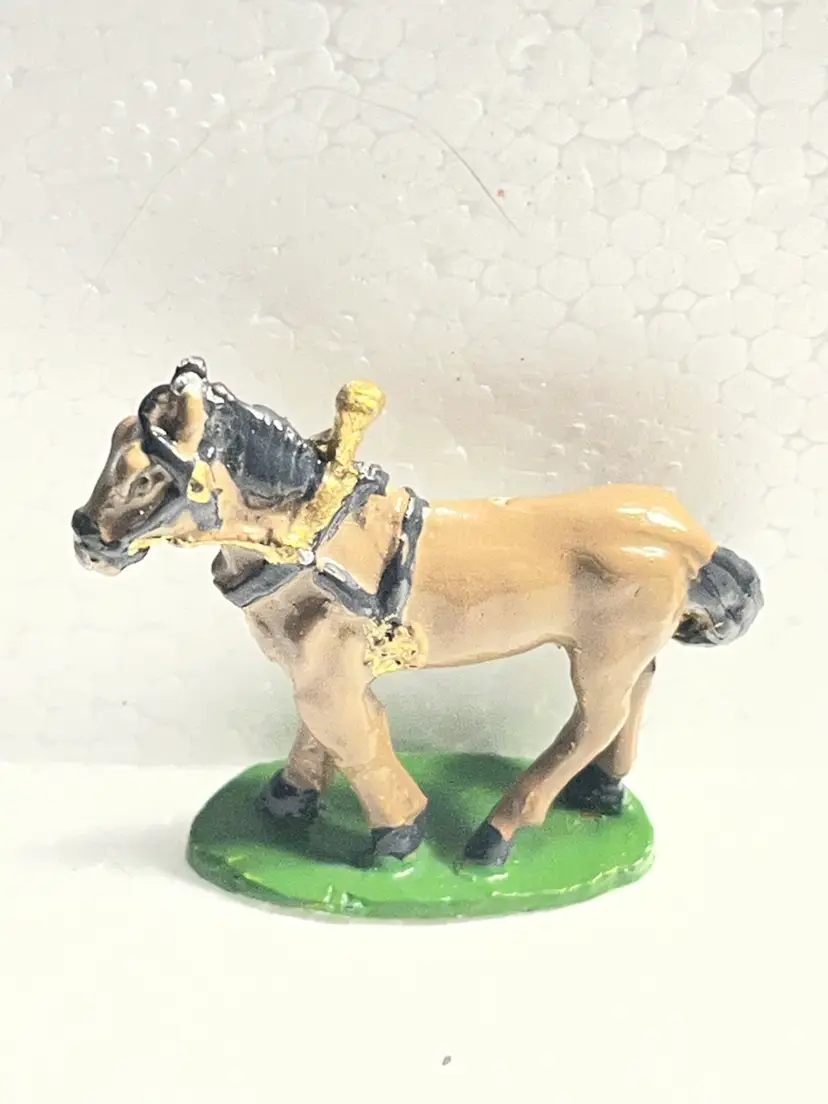 Liberty Falls Hand Painted Pewter Figurine As Pictured