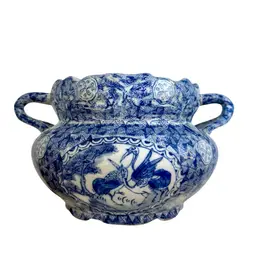 Bombay Blue & White Chinoiserie Porcelain Cachepot Planter/Vase w/Handles Bird & Floral Design READ
5-1/2” T x 10” W w/Handles
