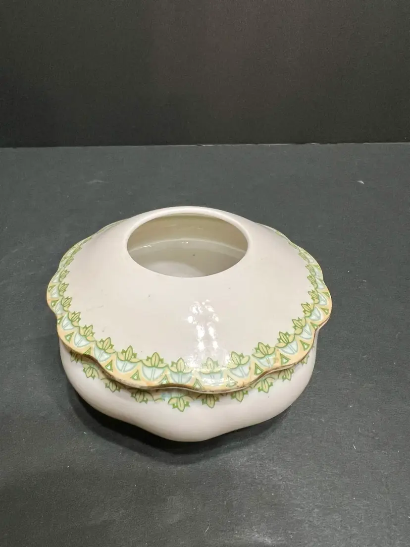 MARKDOWN! M&Z Austria China Hair Receiver, ~4.25x2.5"