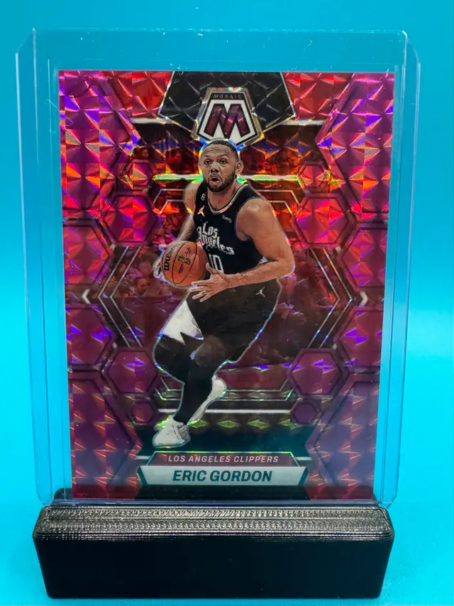 Eric Gordon Pink Mosaic Refractor /149 Phoenix Suns