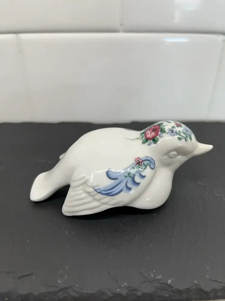 Hand Painted Porcelain Bird Trinket Dish Lid
