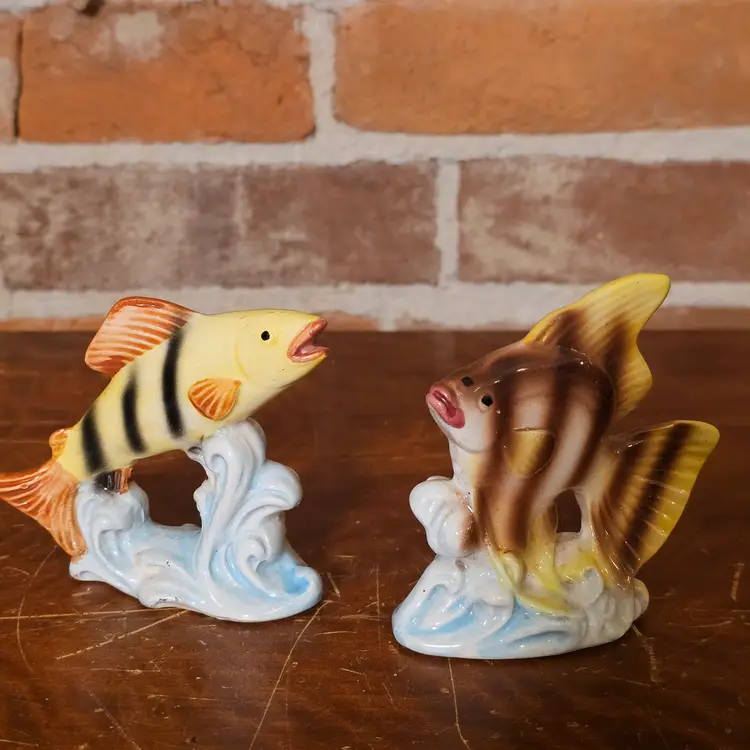 Vintage Japan Ceramic Tropical Fish Figurines Aquarium Art Set of 2 Mid Century MCM