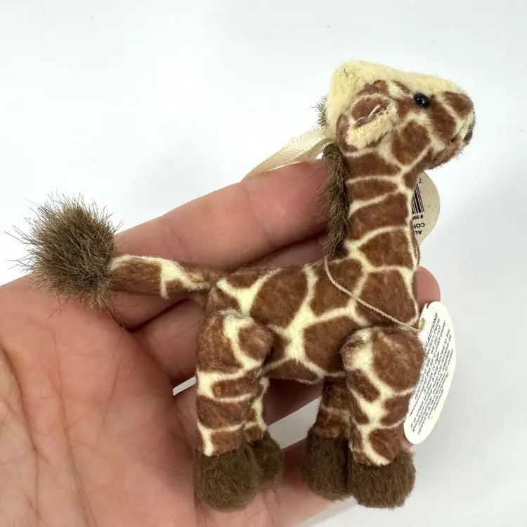 Boyd’s Bear Tootall TF Wuzzie Giraffe Christmas Ornament