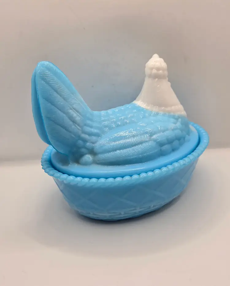 Rare HTF Westmoreland Blue and White Slag Glass Hen On Nest. 5.75"x 4.75"x 4.5". No Damage...Beautiful Piece.