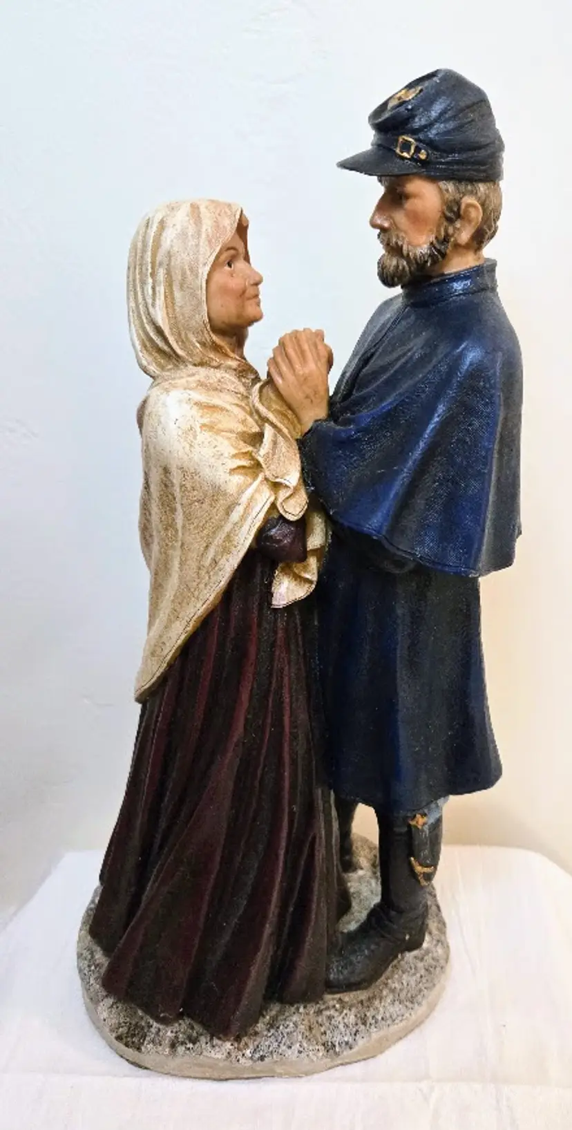 Civil War Union Soldier and Mother Resin Statue IPM 11" tall