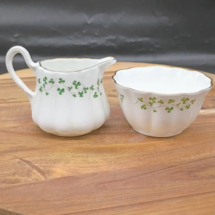Royal Tara Shamrock Irish Fine Bone China Scalloped Mini Creamer & Sugar Bowl.