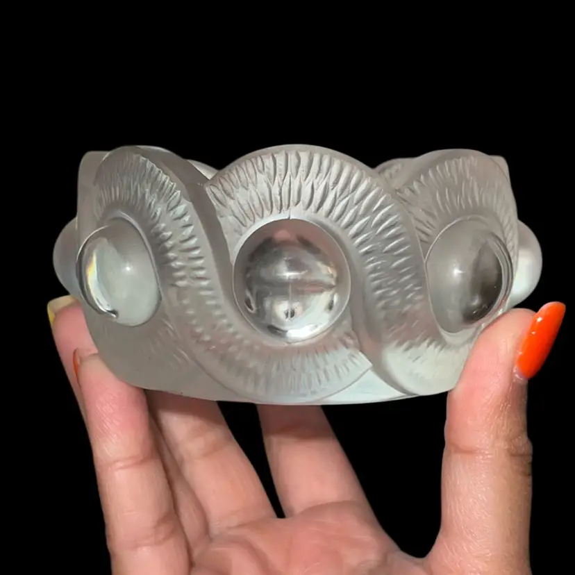 Lalique Crystal France 1945 Acid-etched Mark Frosted Crystal Ashtray Dish