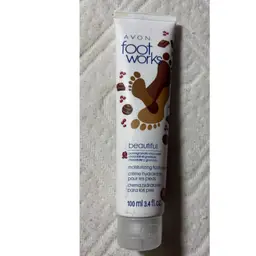 AVON FOOT WORKS POMEGRANATE CHOCOLATE MOISTURIZING FOOT CREAM