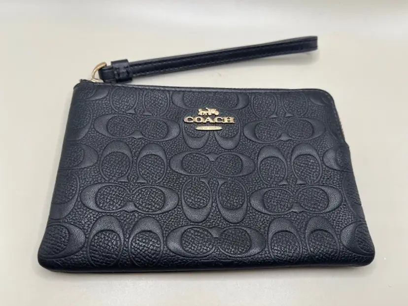 Coach Corner Zip Wristlet Signature C Embossed Black Patent Leather