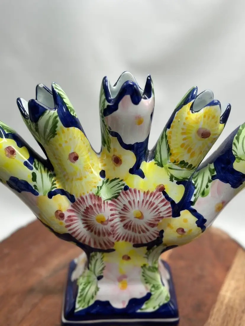 Vintage Jay Willfred 5-Finger Fan Hand Painted Tulipiere Vase Portugal