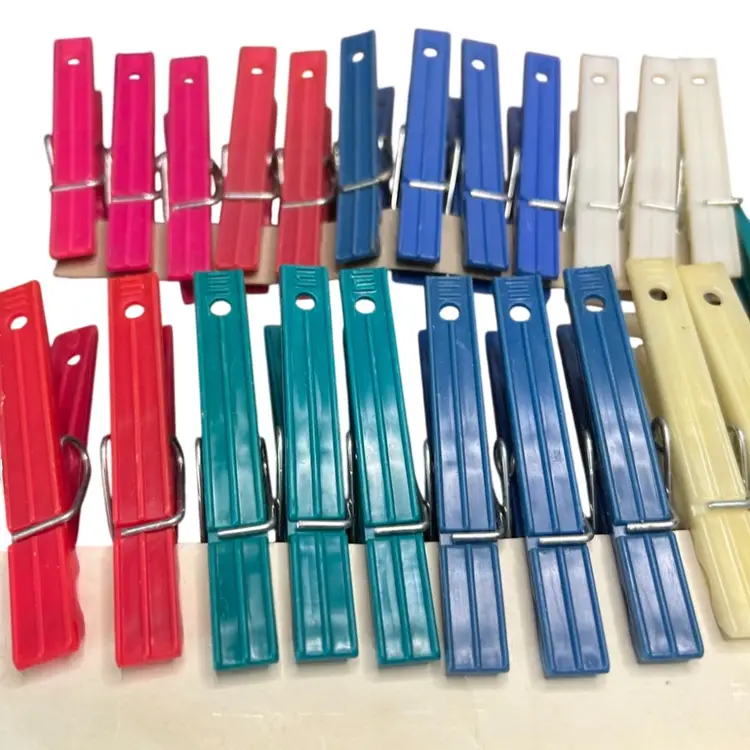 35 Plastic Clothespins With Bag @7x7